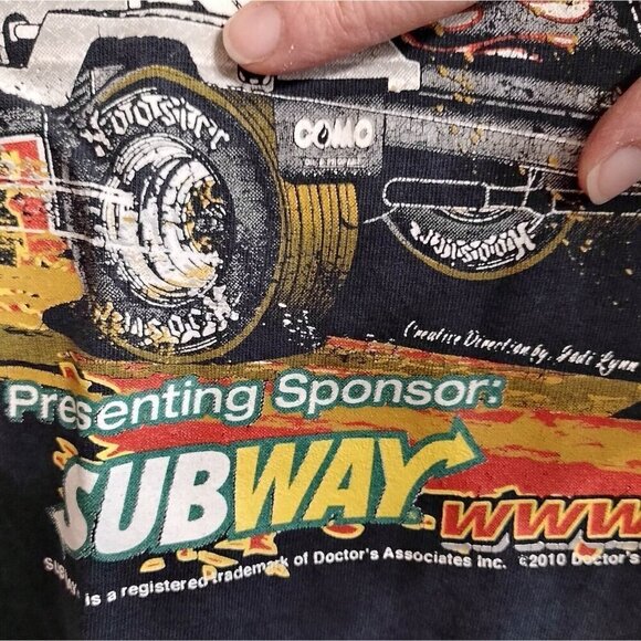 Vintage Subway 2010 Fuel The Thunder Como Modified Series Champions T Shirt L - Picture 3 of 6